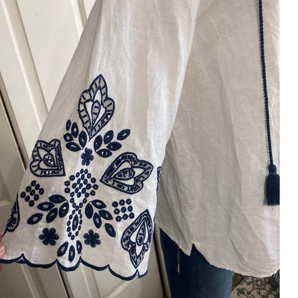 Chico's Linen Blend Embroidered Tunic Top White Blue Tassel Size 2 (US 12/14) - Picture 2 of 9